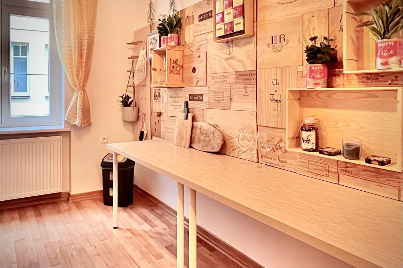 Sunny City - Apartment In Spa Zone With Private Garage 卡罗维发利 外观 照片
